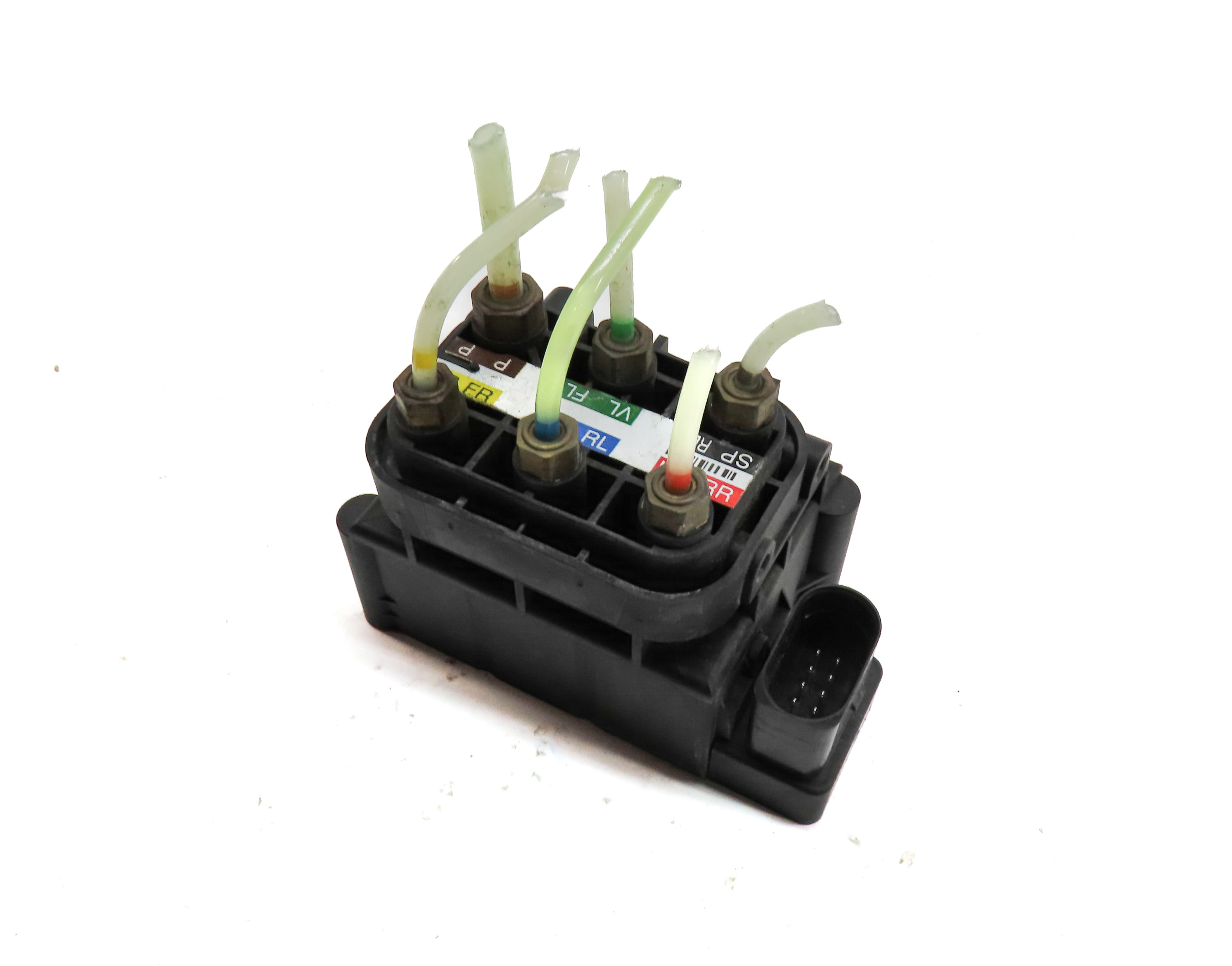 2014 MERCEDES GL450 (X166) AIR SUSPENSION COMPRESSOR DISTRIBUTION VALVE BLOCK — exact item pictured